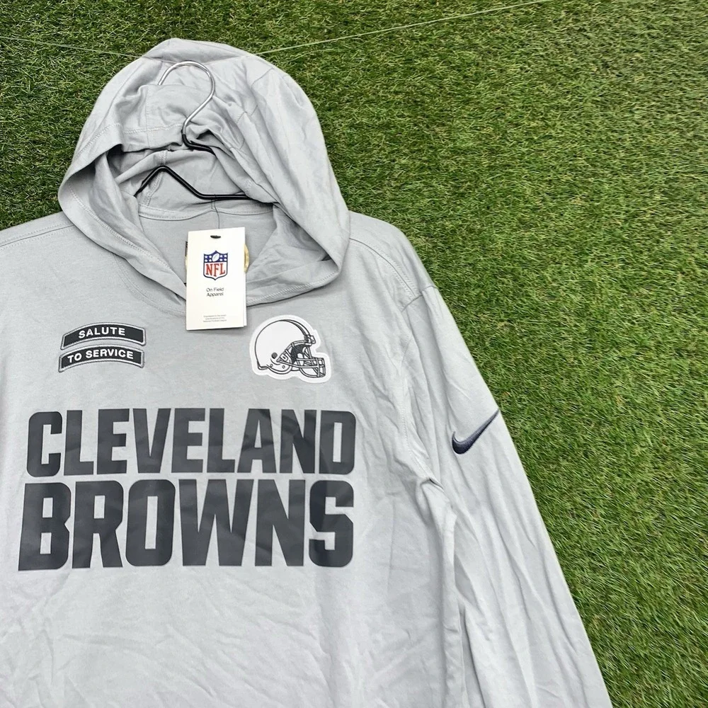 Cleveland Browns Nike Salute to Service Shirt Mens Medium Hooded Dri-Fit NWT